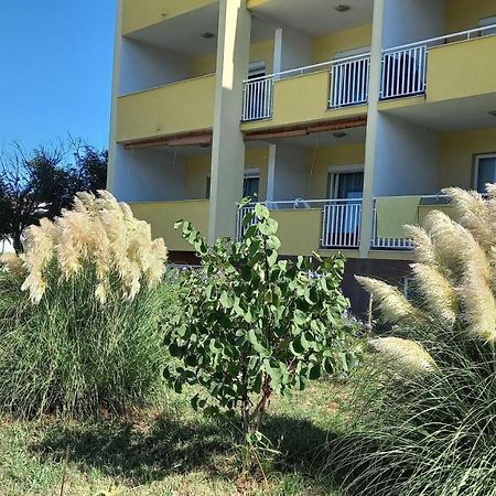 Apartment Sara - Cres Exterior foto